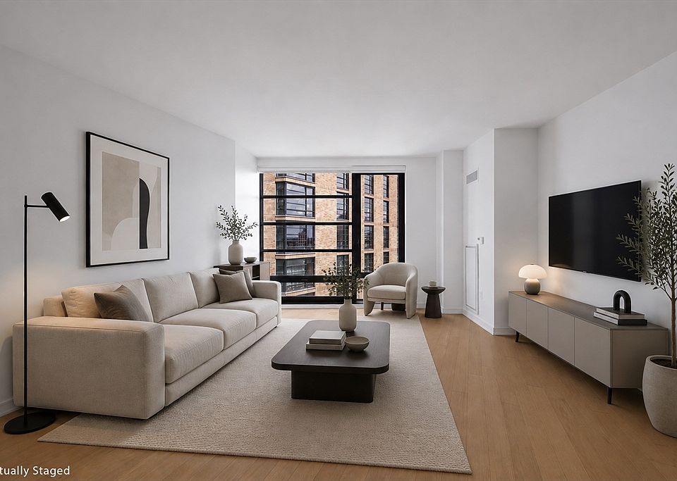 1st image of 580 Washington St #12E