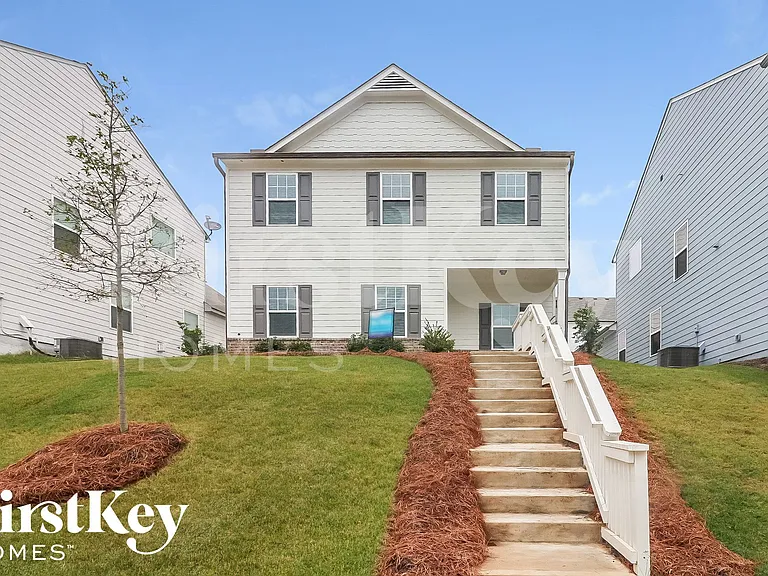 325 Stoney Hollow Rd — Photo 1