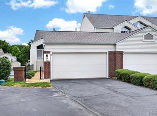 1768 Highview Circle Ct, Ballwin, MO 63021