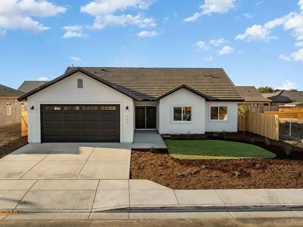 613 Sammy Way, Shafter, CA 93263