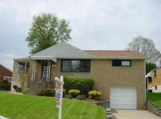 2214 Old Oak Dr, Pittsburgh, PA 15220