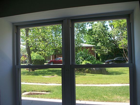 4th image of 10 Bay  Terrace #G