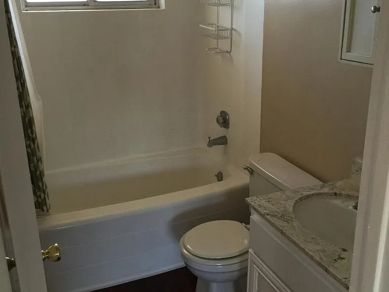 1941 Wilcox Ave #10 — Photo 7