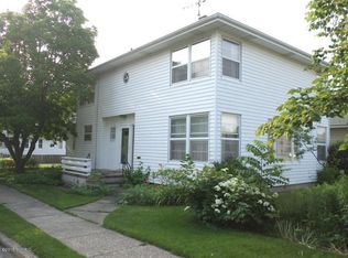 606 Duverne Ave, Saint Joseph, MI 49085