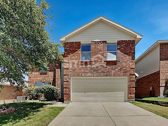 2nd image of 4916 Water Ridge Ln