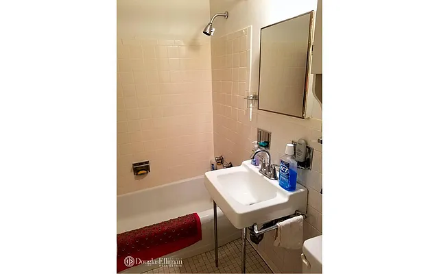 Rented by Douglas Elliman | media 4