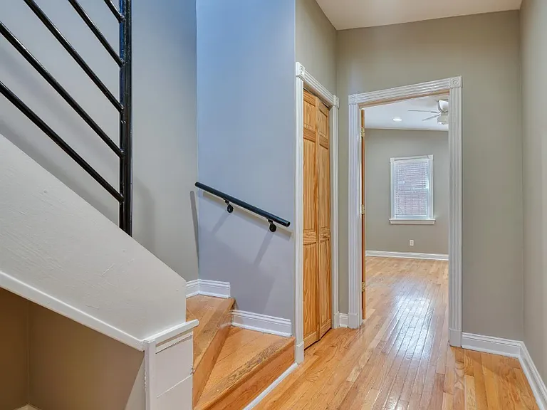 1038 Light St #2 — Photo 5