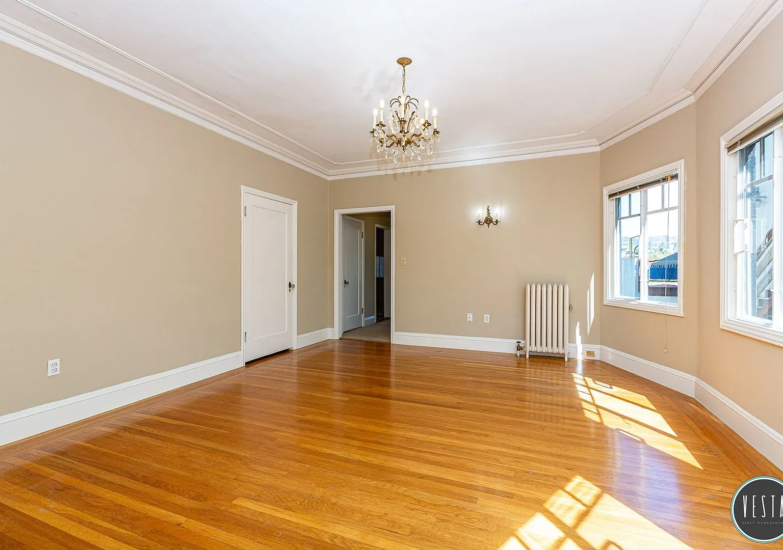 436 Sunny Slope Avenue — Photo 3