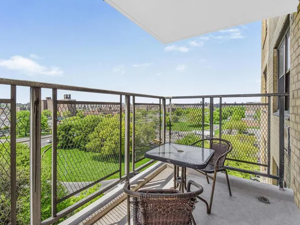 920 Metcalf Avenue #10J, Bronx, NY 10473