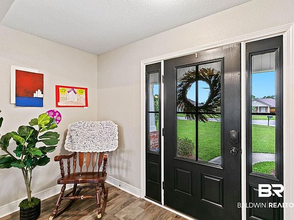 3rd image of 21718 Bartlett Ln