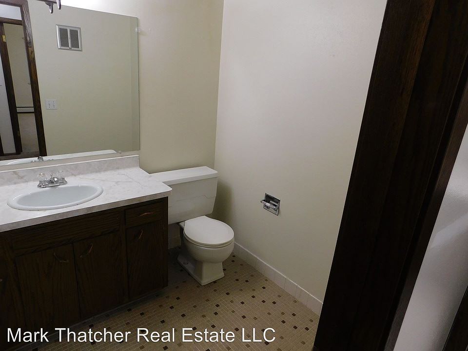 1st image of 221 Sherry St APT 203