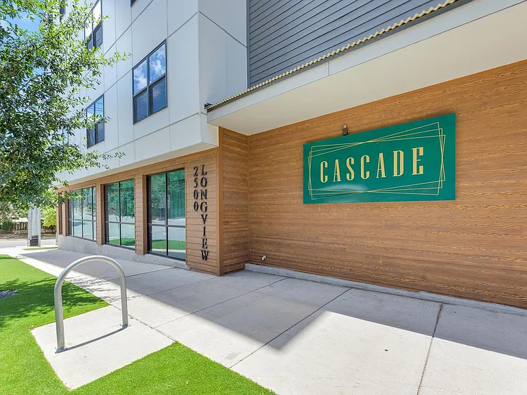 2500 Longview St #323 — Photo 32