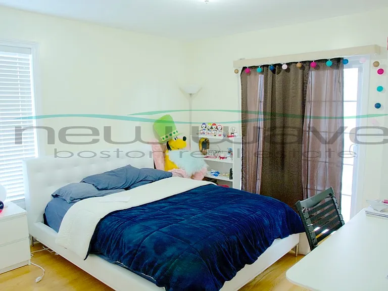 207 Hillside St #3 — Photo 9
