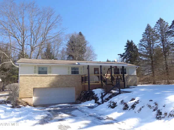 443 Ogden St, Mineral Point, PA 15942