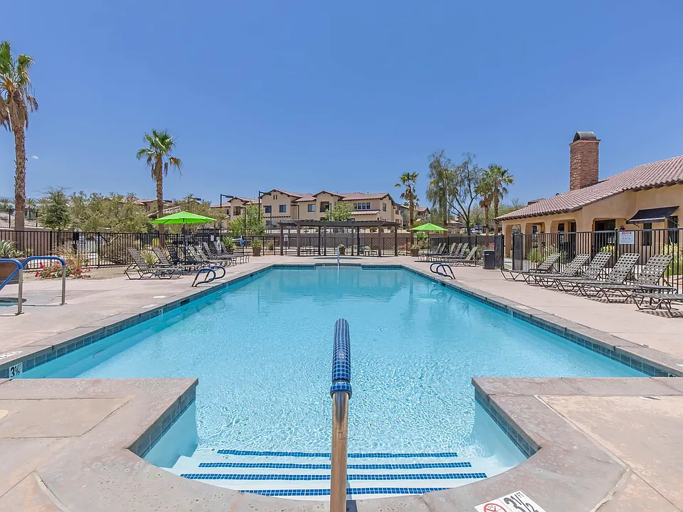 Vineyards at Palm Desert Apartment Homes