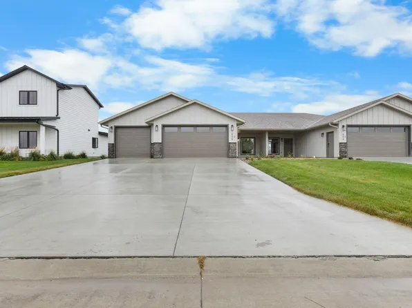 505 Mill Pond Rd #2, Rock Rapids, IA 51246