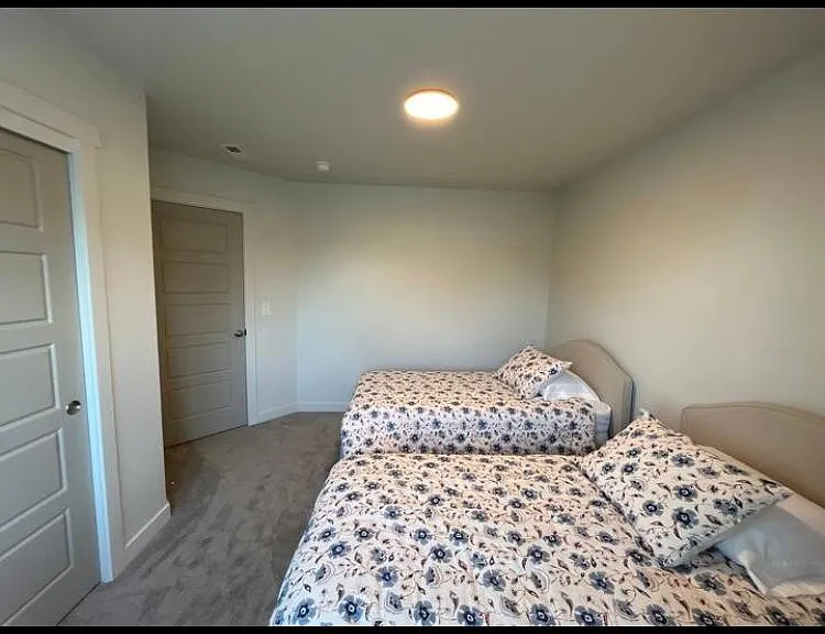 418 W 3075 N — Photo 12