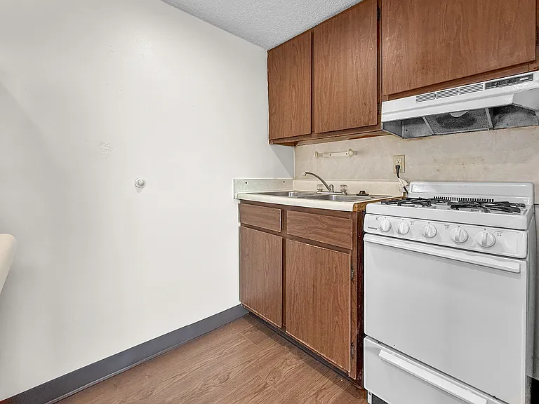 135 Dotson Dr #305 — Photo 8