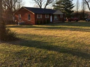 2 Strassbourg Rd, Clarksville, TN 37042