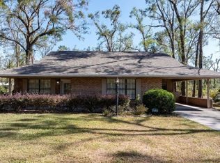 10454 Wildwood Dr, Dowling Park, FL 32064