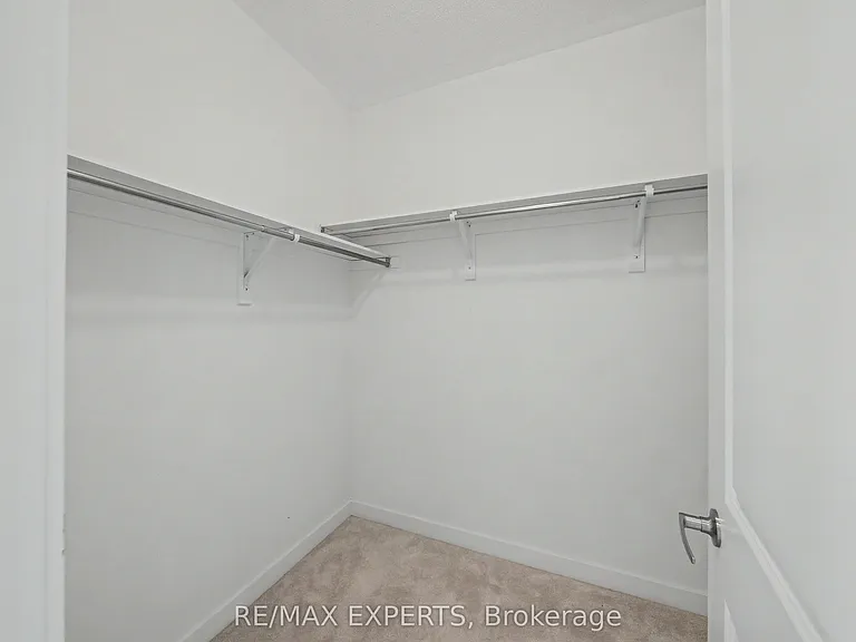 159 Haldimand Cres — Photo 15