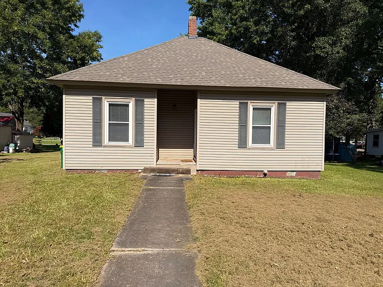 223 N Tennessee St — Photo 8