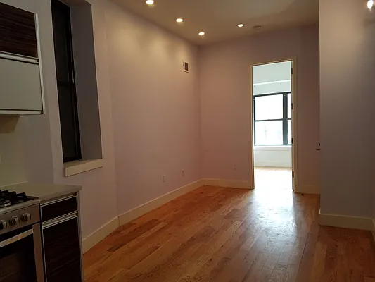 Rented by Nooklyn NYC LLC | media 42