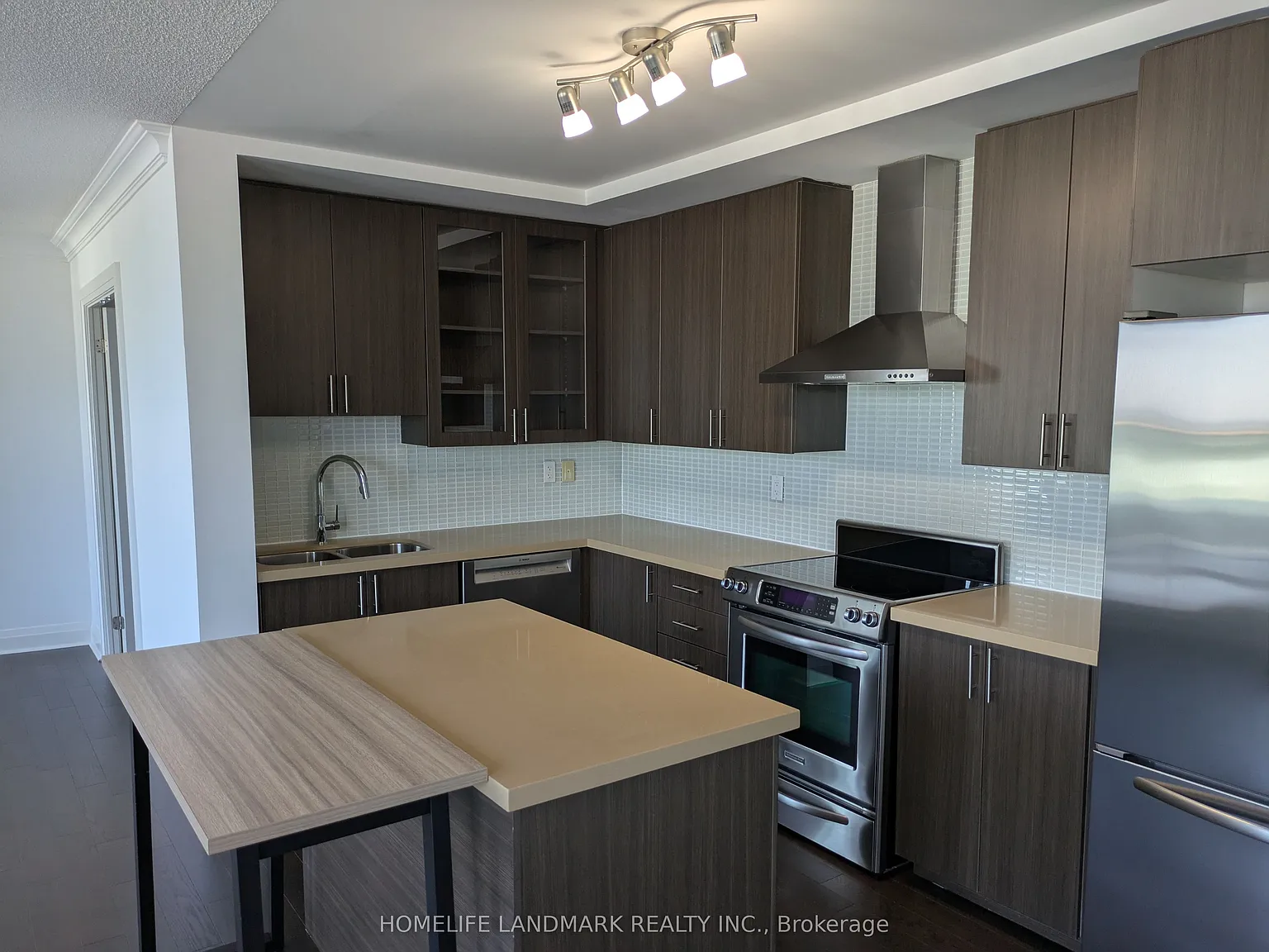 3 bed, $3,400 — Photo 3