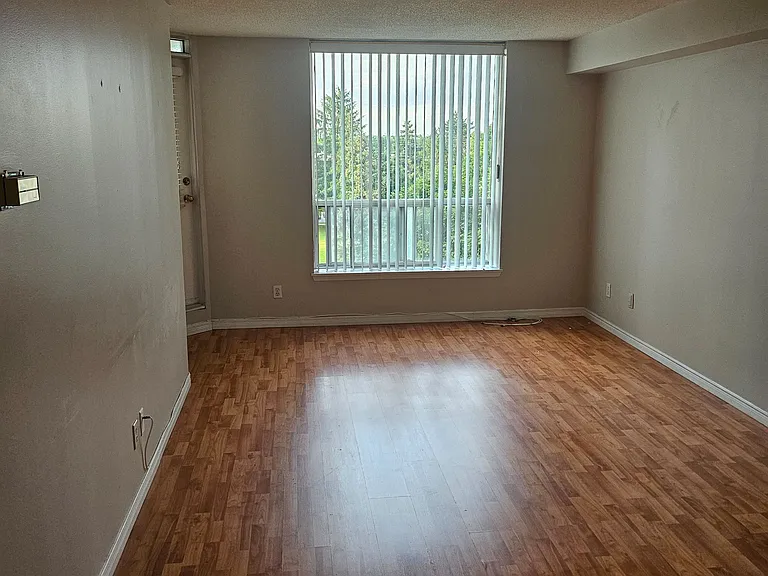 480 McLevin Ave #303 — Photo 7
