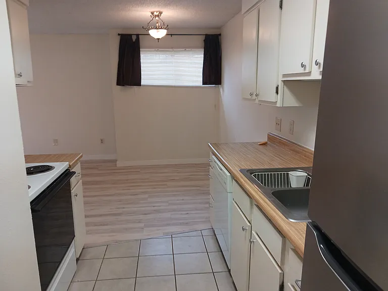 1820 Newland Ct #107 — Photo 6