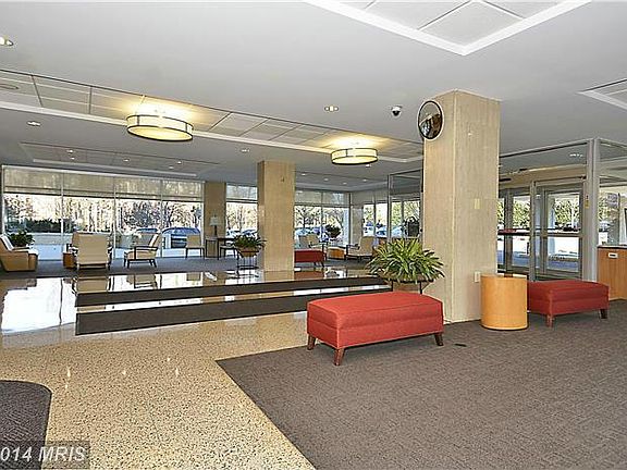 2nd image of 10500 Rockville Pike Unit 925