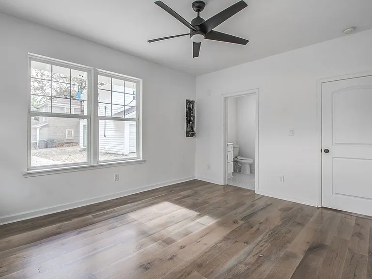 1781 Forrest Ave — Photo 24