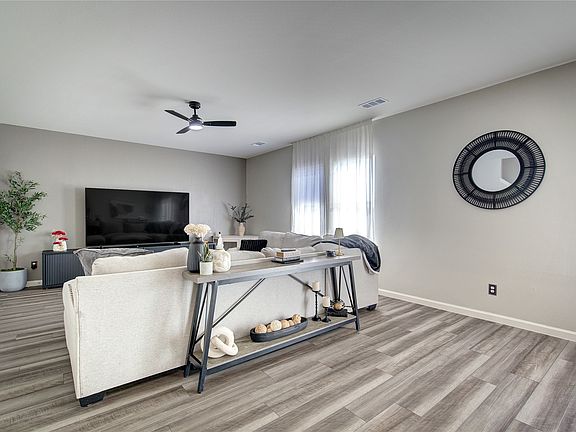 4th image of 1804 McCree St