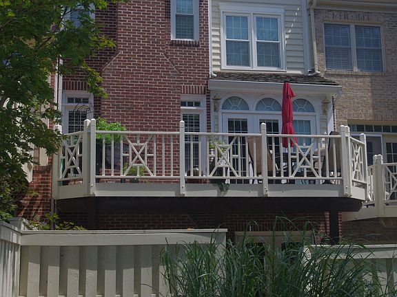 3rd image of 6311 Barcroft Mews Dr