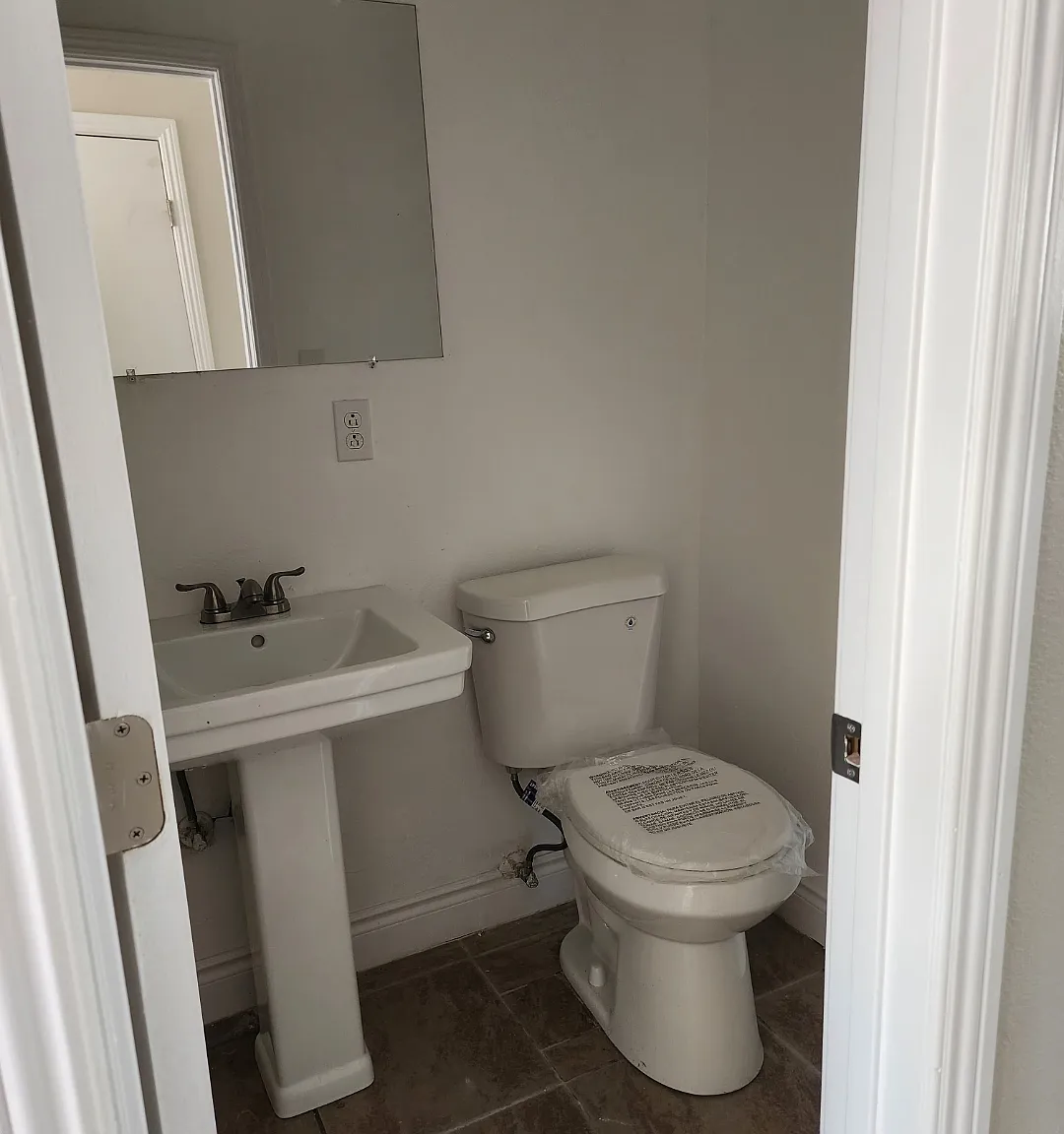 2 bed, 1.5 bath, $2,500 — Photo 4