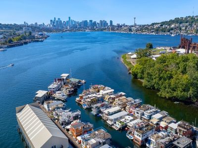 2143 N Northlake Way #15, Seattle, WA, 98103