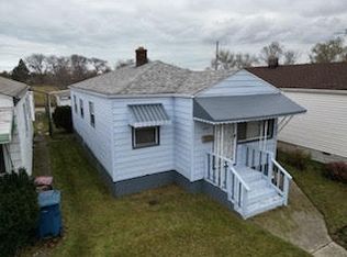 488 W 22nd Pl, Gary, IN 46407