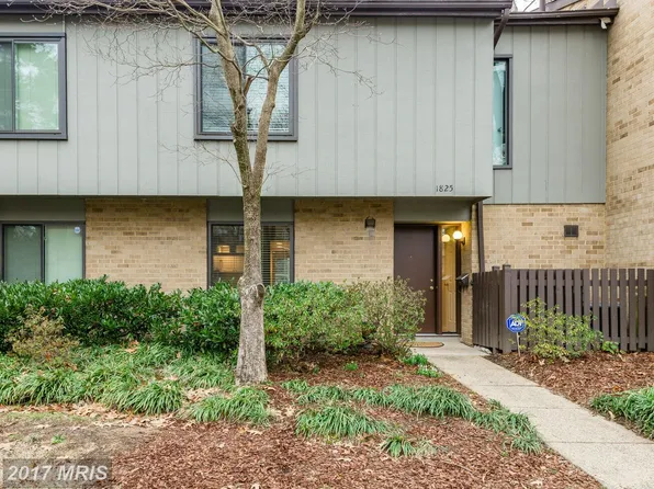 1825 Ivy Oak Sq #53, Reston, VA 20190