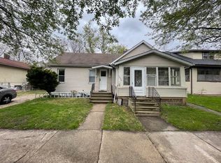 1274 Stuart St, Green Bay, WI 54301