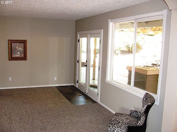 4th image of 6205 NE 19th Ave