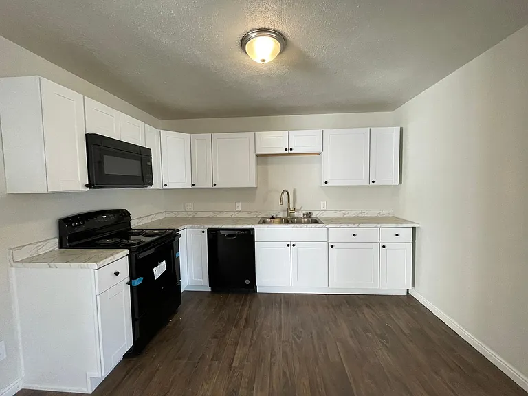 4340 W 5215 S #A — Photo 5