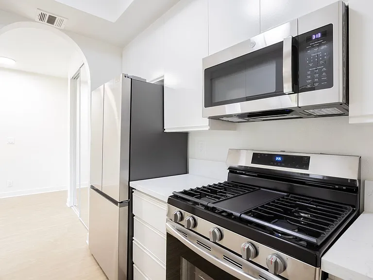 Welcome to 1616 Serrano Ave — Photo 18