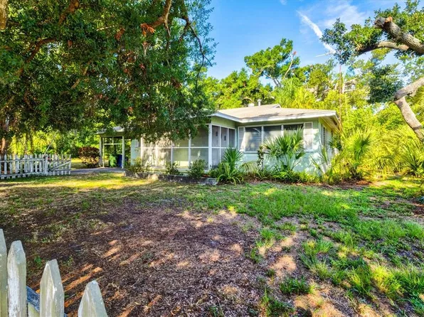 1208 28th St W Lot 8, Bradenton, FL 34205