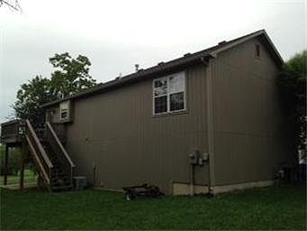 3rd image of 101 Twin Cedar St