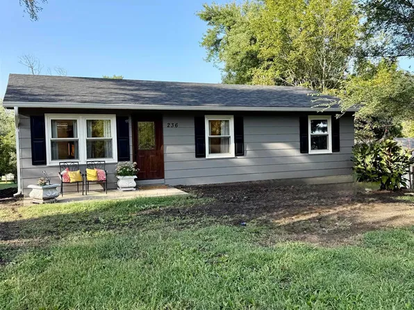 236 W Santa Fe Ave, Burlingame, KS 66413