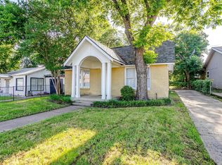 2917 8th Ave, Fort Worth, TX 76110