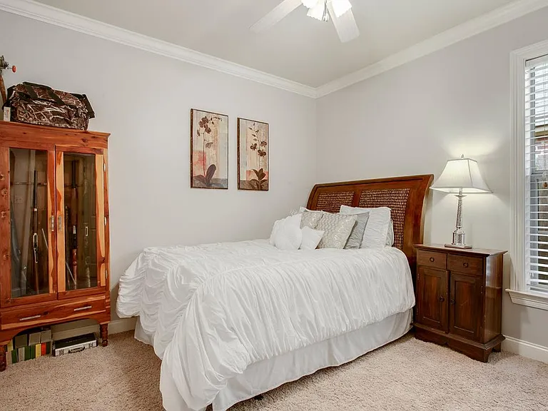 105 Beaufort Cir — Photo 7