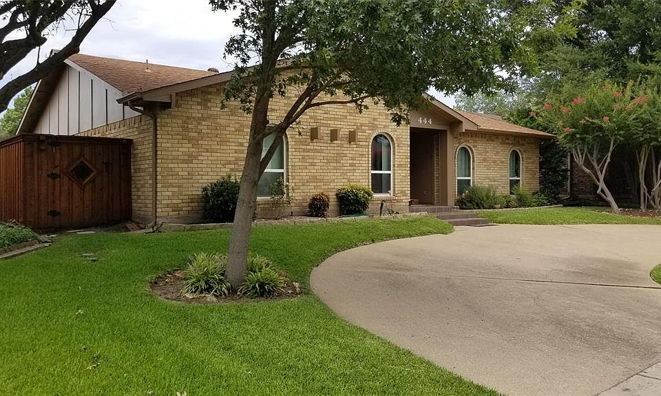 1st image of 444 Woodway Dr