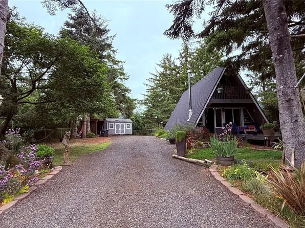 148 Seagate Street SW, Ocean Shores, WA 98569