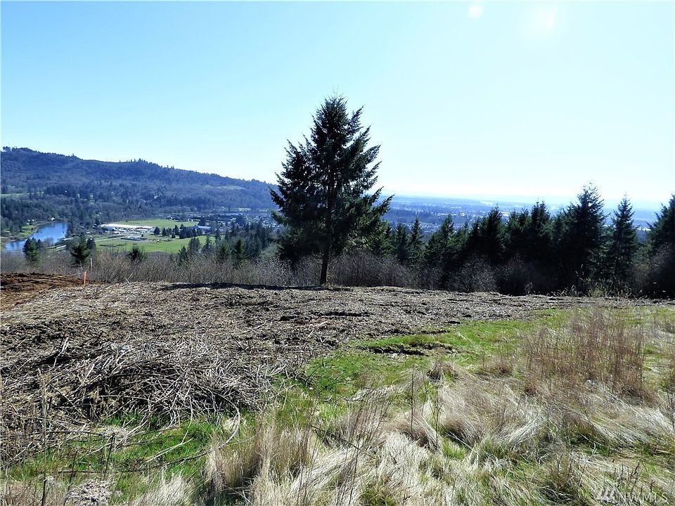 2nd image of 488 Sapphire Rd